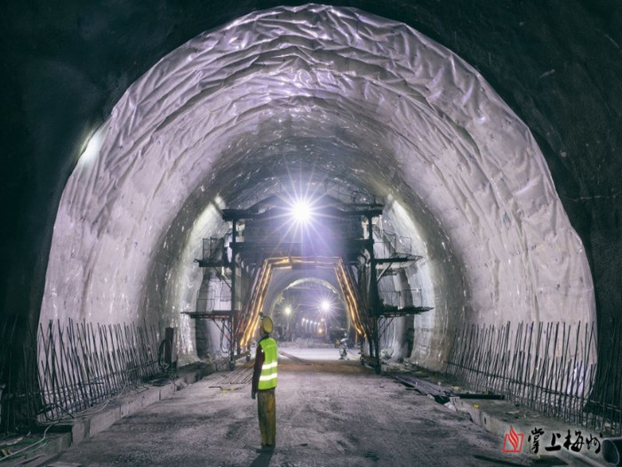 EVA隧道防水板鋪設與施工