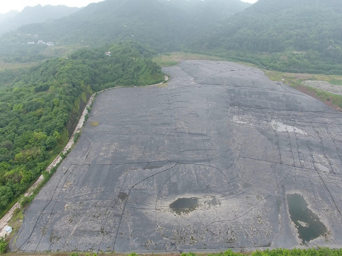 垃圾填埋場中防滲之高密度聚乙烯膜